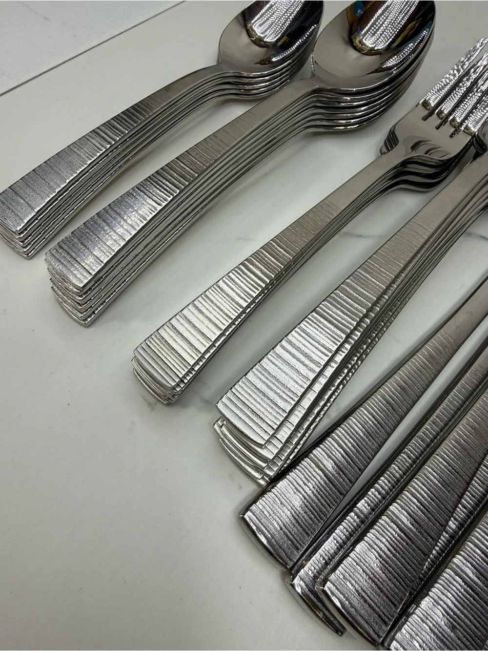 Zwilling JA Henckels KINGWOOD silverware 35 piece set stainless steel flatware